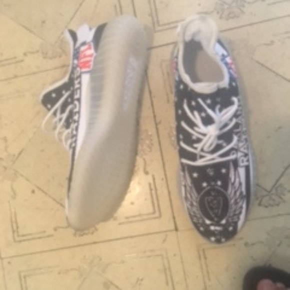 Men's tennis shoes - Picture 1 of 4